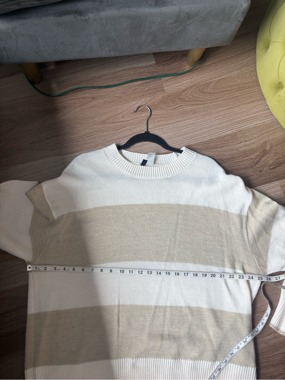 š¤Striped Sweater - Picture 8 of 8